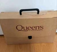 Queen's University Retro Storage File Tote