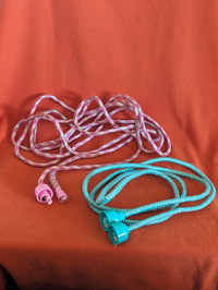 Colorful skipping ropes - 7-ft green and 14-ft pink