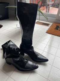 John David - Tall black boots 
