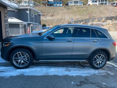 2019 Mercedes GLC 300 (Low Km's)