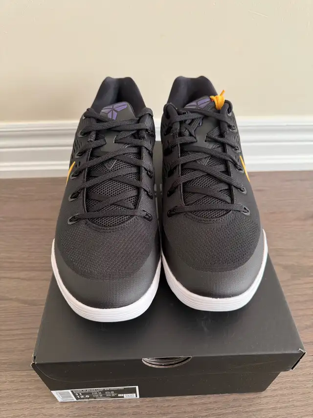 Nike Kobe 9 Protro EM Lakers DS Size 11  in Men's Shoes in Markham / York Region - Image 3