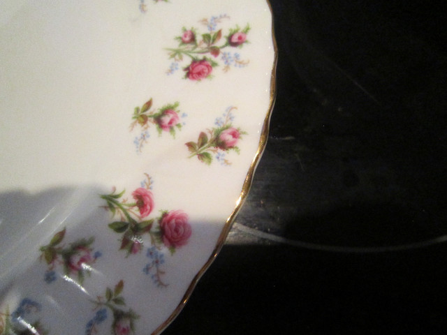 Royal Albert WINSOME fine bone china set, Service for 4 in Arts & Collectibles in Richmond - Image 2