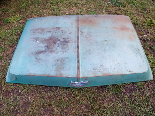 Southern 1969-72 Chevy truck hood in Auto Body Parts in Peterborough