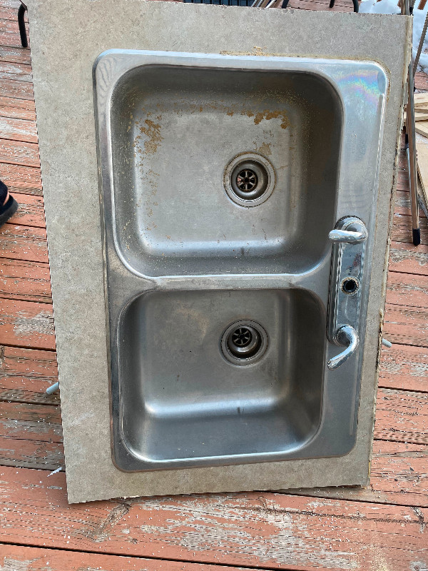 Kitchen sink in Plumbing, Sinks, Toilets & Showers in Calgary