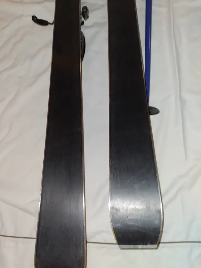 SKIS ALPINS in Ski in Longueuil / South Shore - Image 7