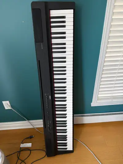 Piano Yamaha P-125B , View more