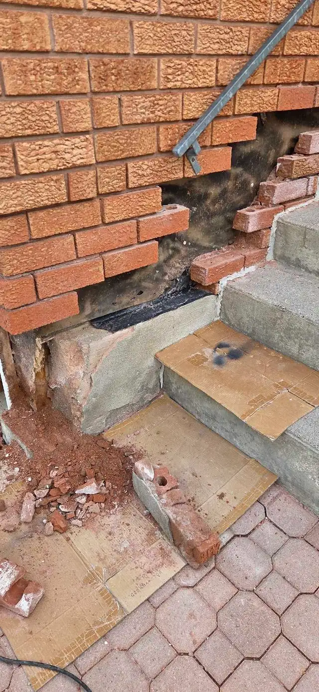 Bricklayer Mason Stone Brick block589638745227284483