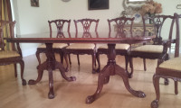 74” Handcarved Mahogany Chippendale Dining table + 6 chairs