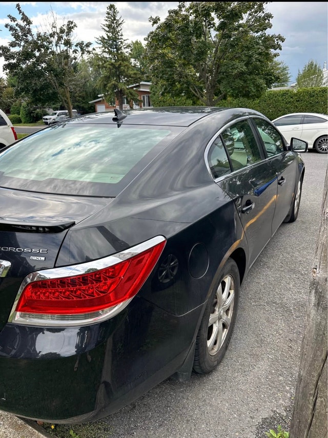 Buick LaCrosse CXL — photo 4