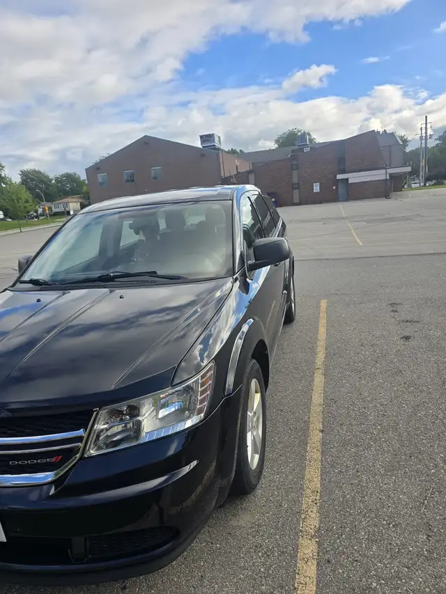 Clean car 2013 dodge journey se 