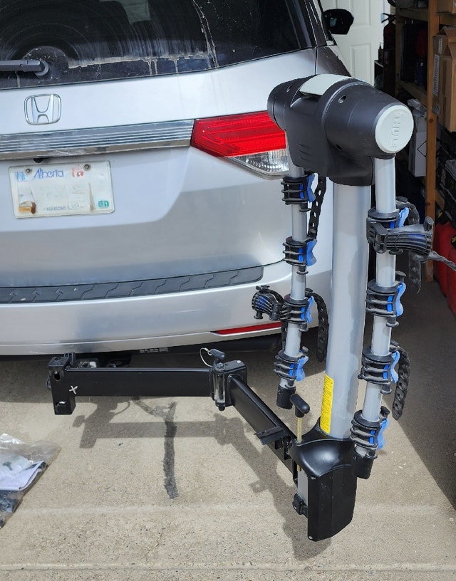 Thule Apex 4 Swing bike rack Other Calgary Kijiji
