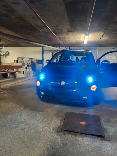 Black on Black Fiat 500 ,Manuel Transmission 5 speed, brand New clutch , Brand New tires , Brand New...