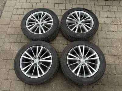 All Season Tires, General Altimax brand with oem rims. have lots of tread life, only used one season...