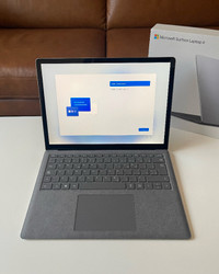 Microsoft Surface Laptop    4 (Ryzen 5/8GB/256GB)