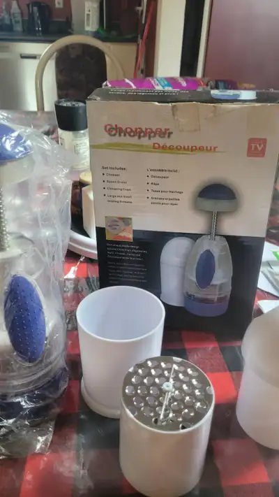 FOOD GRATER AND CROPPER KELLIGREWS PIC UP ONLY, View more