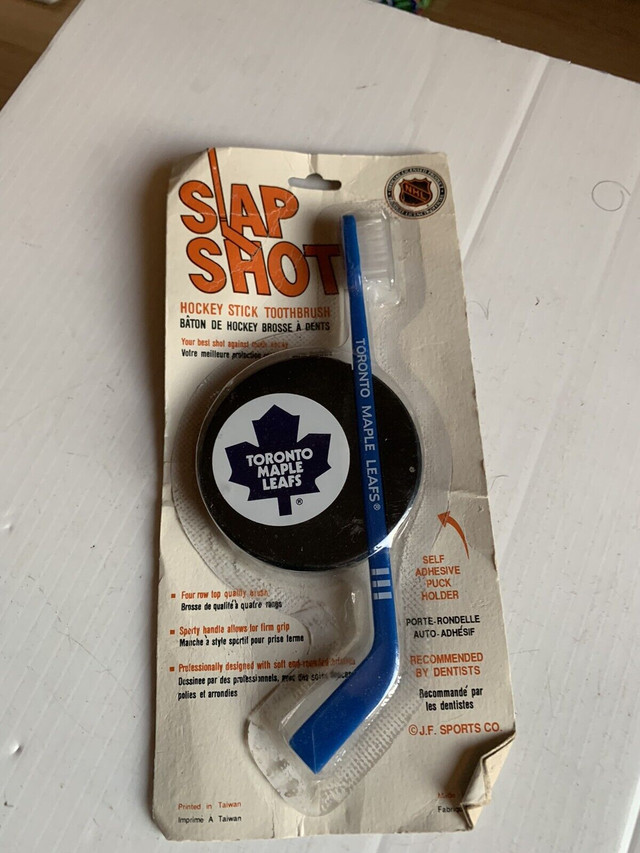 Slap shot hockey stick toothbrush maple leafs  in Other in Mississauga / Peel Region - Image 2