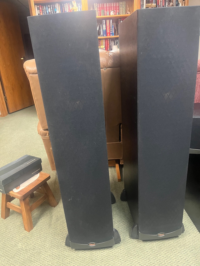 Klipsch tower speakers set of 2 in Speakers in La Ronge