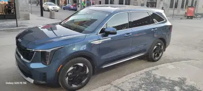 Kia Sorento 2025 all equipped hybride Phev all rubber mats new and winter tires included 1800.00 val...