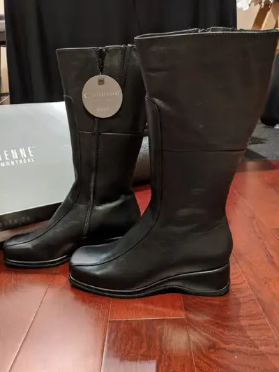 New!! La Canadienne Blanche Boots - Black, Size 8, View more