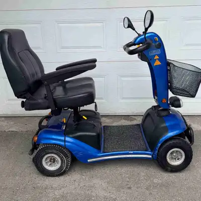 Selling a Shoprider Spirit GK10 mobility scooter in great working condition. ✔️ Battery replaced ~1...