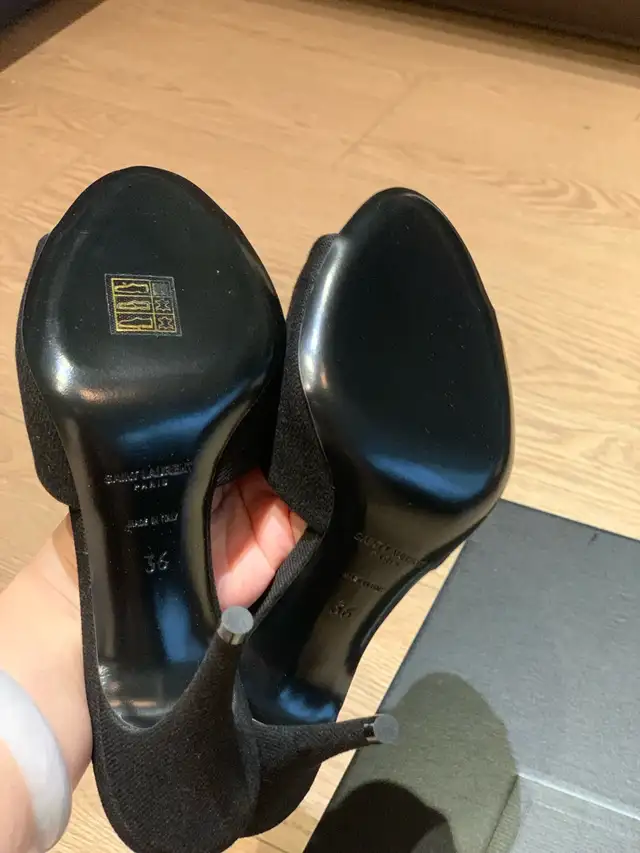 100% Authentic Saint Laurent sandals Brand new in Women's - Shoes in Richmond - Image 5