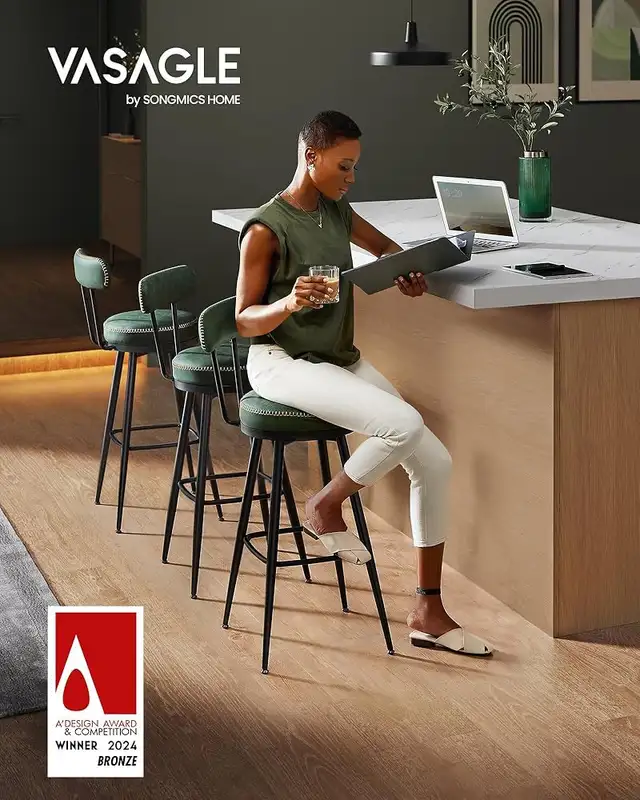 Beautiful 360 swivel bar stool with back support in Chairs & Recliners in Markham / York Region - Image 6