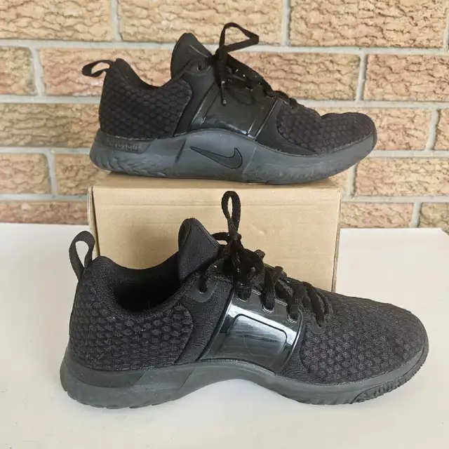 Nike Renew In-Season TR9 Running Shoes Womens Size US 8.5 in Women's - Shoes in Kitchener / Waterloo - Image 3