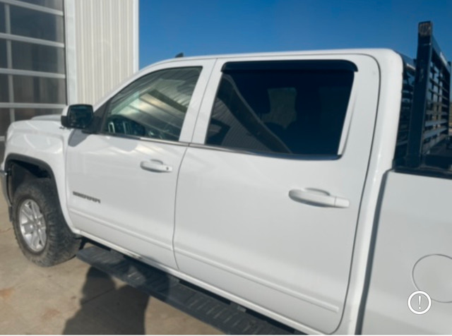 2018 GMC 1500 Low Kms in Cars & Trucks in Grande Prairie - Image 2