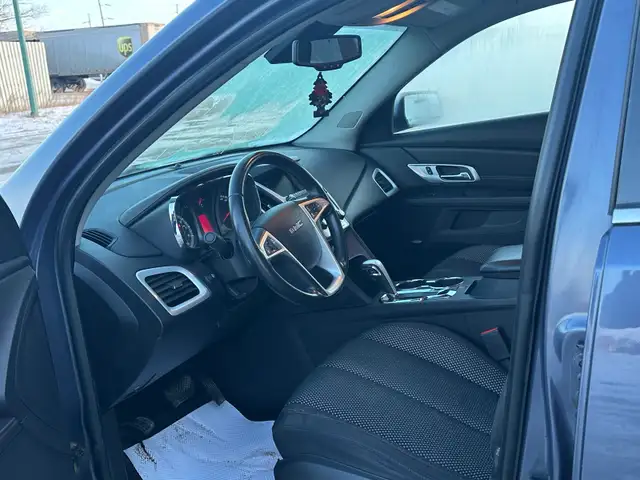 GMC Terrain 2013 V6 AWD in Cars & Trucks in Saskatoon - Image 10
