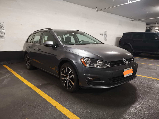 2017 Golf Sportwagon in Cars & Trucks in City of Toronto - Image 2