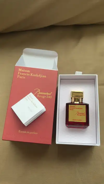 Baccarat rouge 540 cologne 70ml Brand new only sprayed once Lasts 8-12 hours