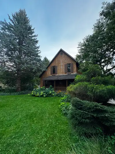 Move-in ready! Beautiful 2.5 bedroom house with 2 bathrooms. Beautiful large landscaped yard. Locate...