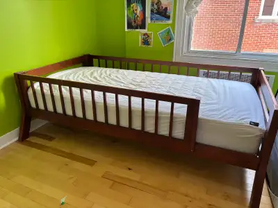 Lit simple pour enfant (2 ans & +), View more