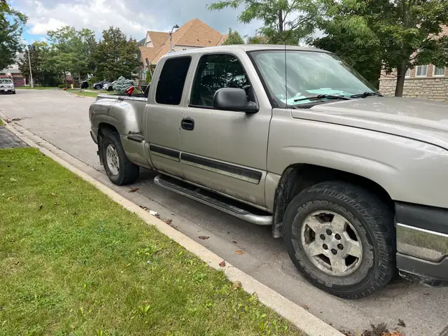 2005 Chevy Silverado stepside v8559287567155220482