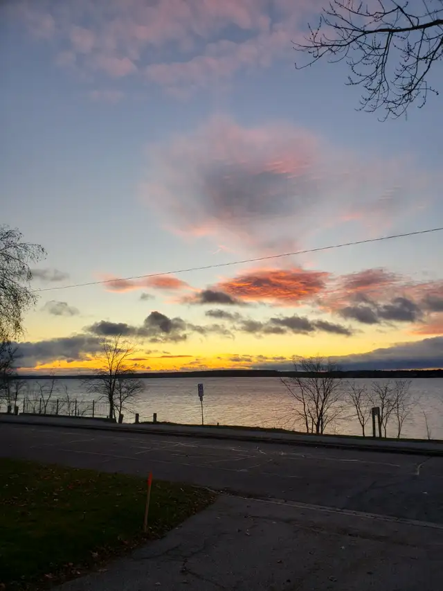 2 Bedroom apartment on Kempenfelt Bay