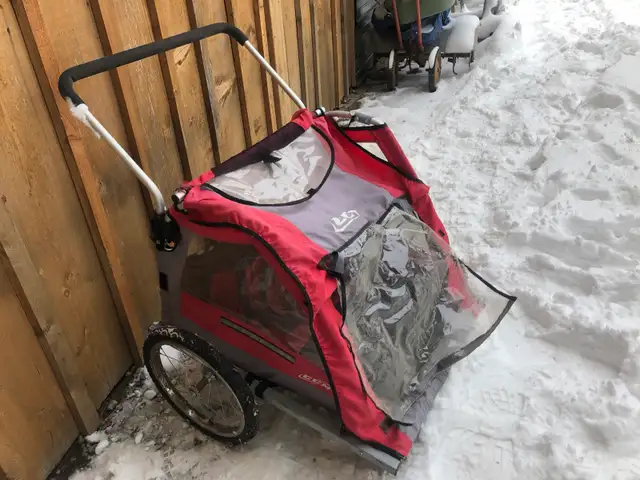 Schwing Kids Bike Trailer  in Kids in Owen Sound - Image 4