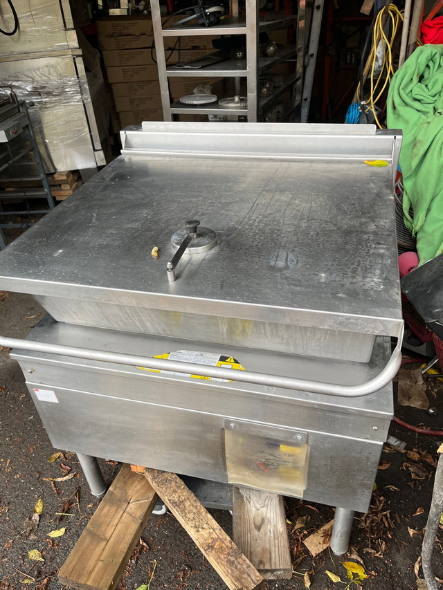 Braisière 30 gallons Cleaveland tilting skillet electric  dans Équipement de cuisine industrielle  à Longueuil/Rive Sud