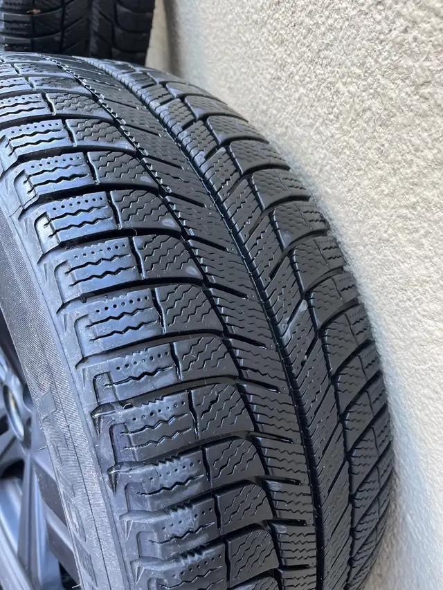 Roues :mags,pneus d’hiver,Ford Escep, et autres. accessoires in Tires & Rims in Laval / North Shore - Image 7