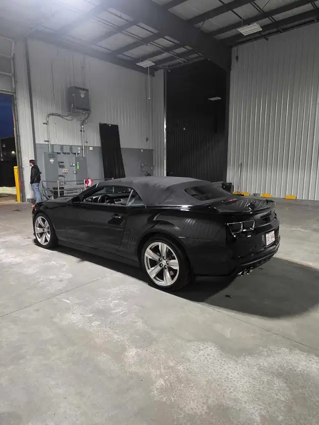 2013 zl1 camaro in Cars & Trucks in Strathcona County - Image 5