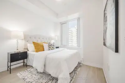 1 Room for Rent in 2 Bed/2 Bath Condo | Yonge and Eglinton