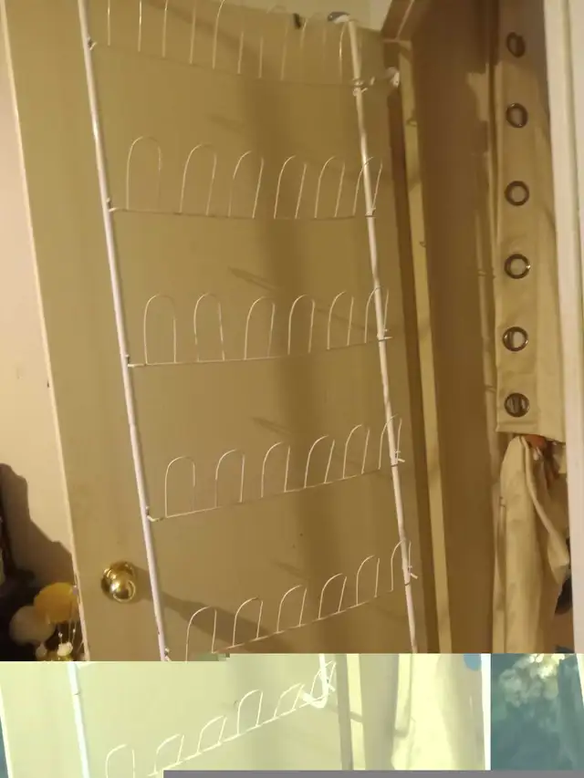 Over The Door Shoe Rack! in Storage & Organization in City of Toronto - Image 3