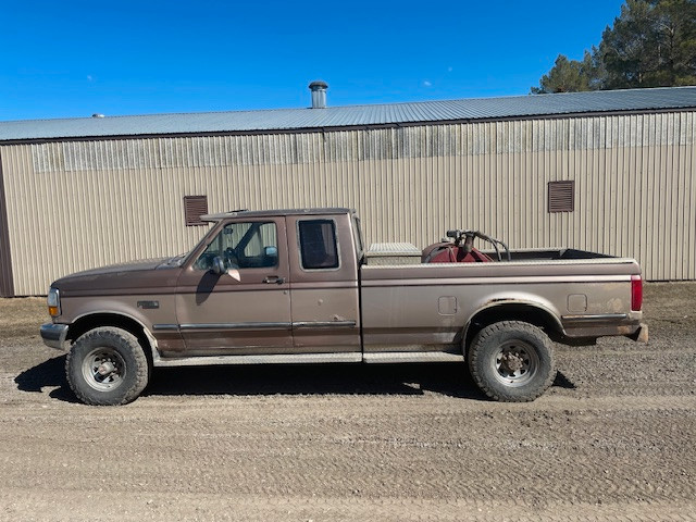 1992 FORD F250 7.3L 4X4 in Cars & Trucks in Regina - Image 4