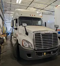 2013 Freightliner Cascadia   Automatic