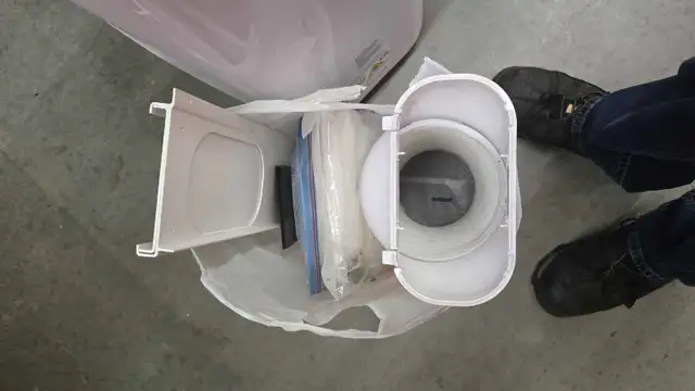 Lightly Used Portable Air Conditioner in General Electronics in Calgary - Image 5