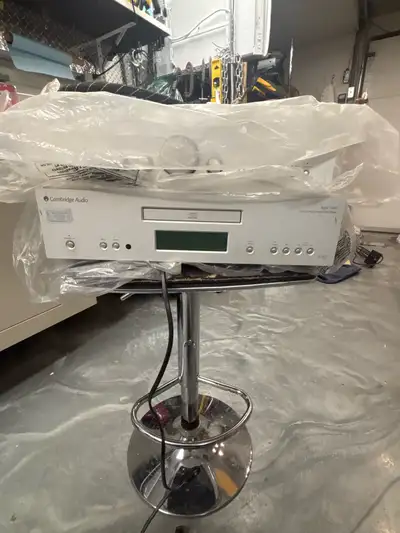 Cambridge audio azur 740c, View more