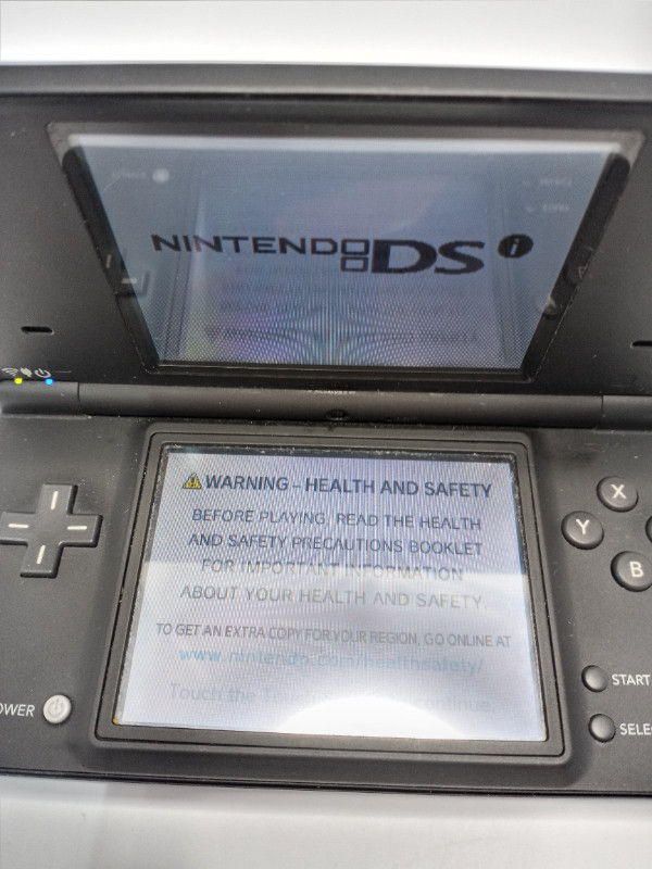 Nintendo DS Lite Console Black  Box Manual Paperwork NO TRADES in Nintendo DS in Kitchener / Waterloo - Image 2