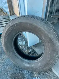 1x pneu d’été LT 215/85R16 10ply Continental VancoFourSeason