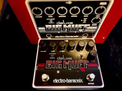 Fuzz Electro-Harmonix Deluxe Big Muff, View more