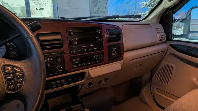 F350 powerstroke 2006 in Cars & Trucks in Calgary - Image 5