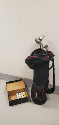 Beginner golf club set with bag and balls